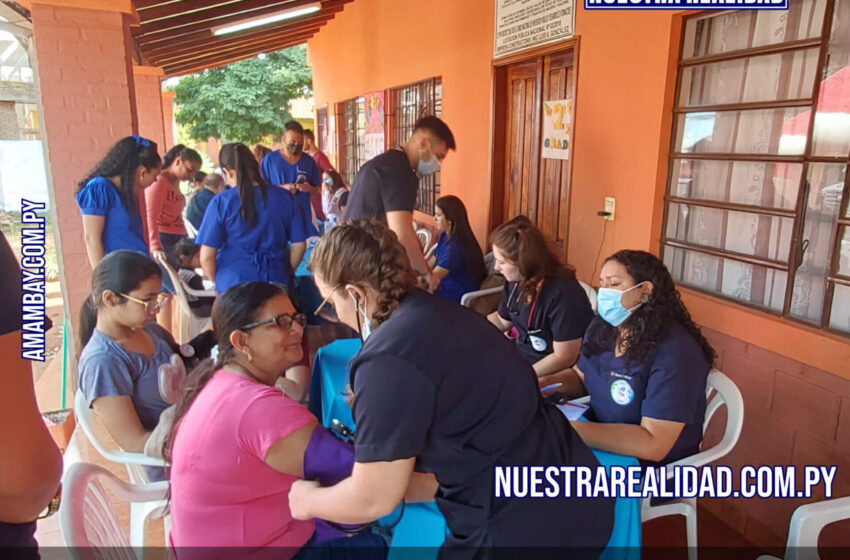  UCP en Acción transformó la Escuela General Eduvigis Díaz en un centro de salud gratuito